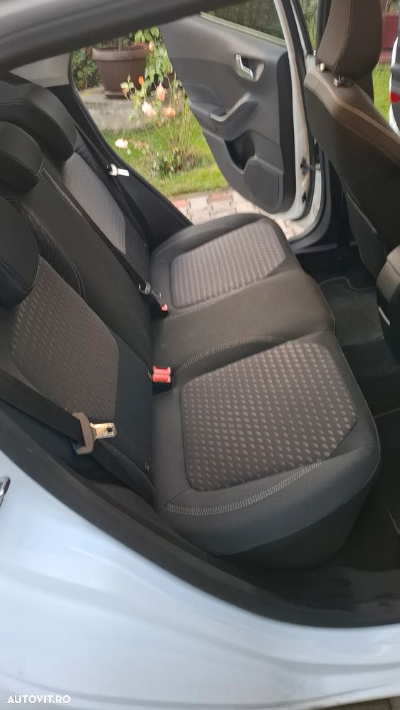 Ford Fiesta 1.0 EcoBoost Titanium - 18