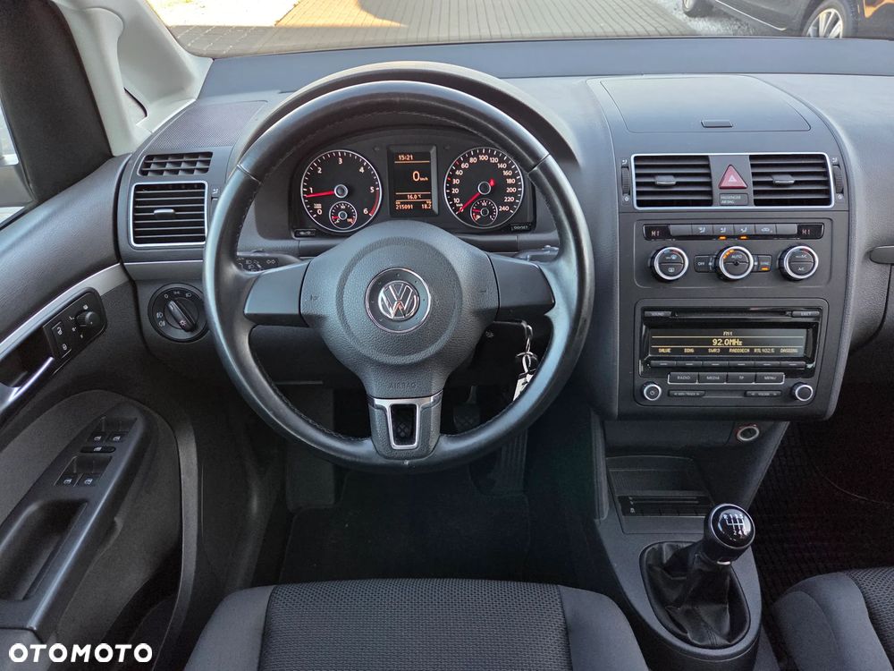 Volkswagen Touran 1.6 TDI DPF BlueMotion Technology Comfortline - 21