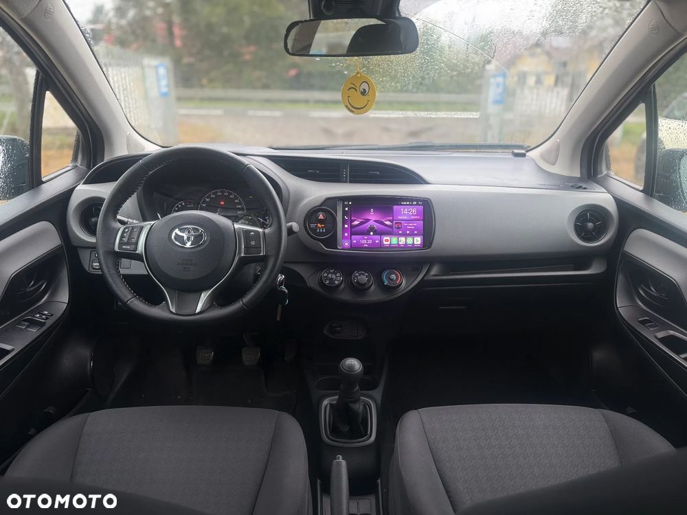 Toyota Yaris 1.0 Premium EU6 - 7