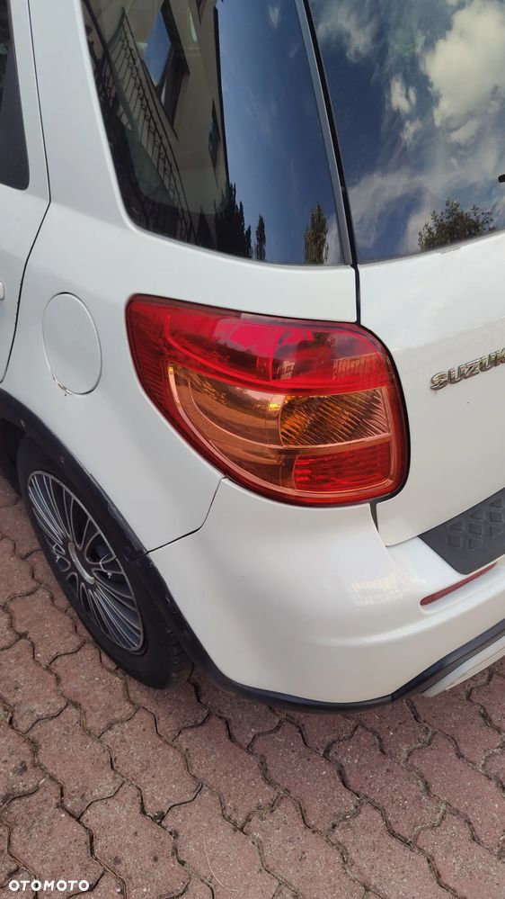 Suzuki SX4 - 8