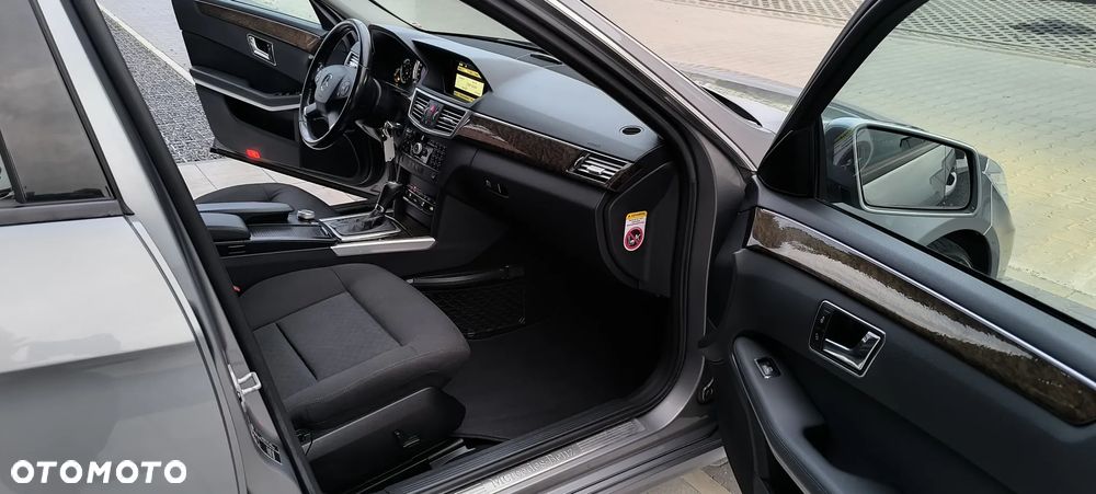 Mercedes-Benz Klasa E 200 Kompressor Automatik Elegance - 21