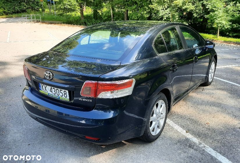 Toyota Avensis 2.2 D-4D Premium - 6