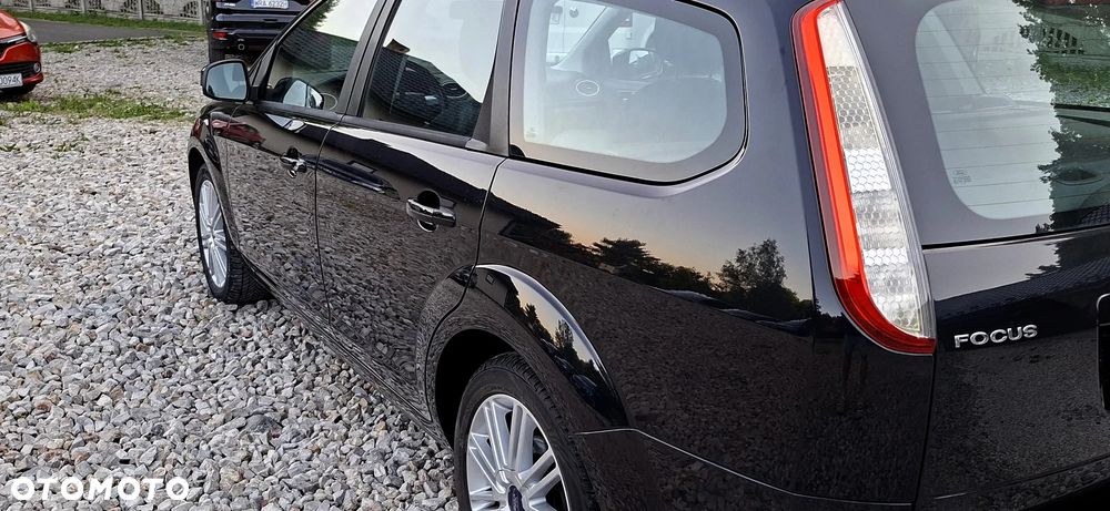 Ford Focus 1.8 Titanium - 6