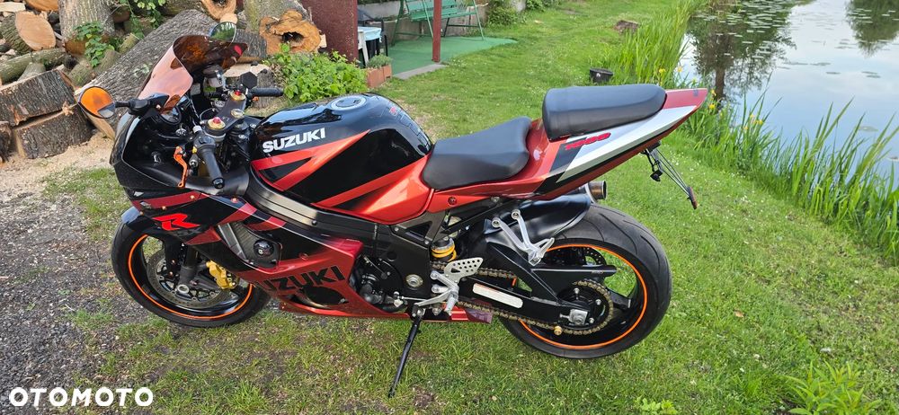 Suzuki GSX-R - 6