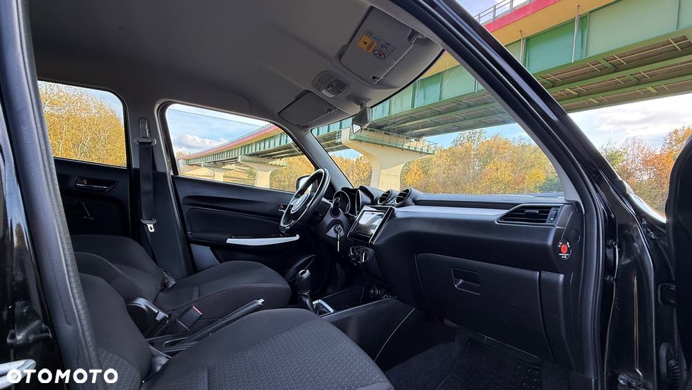 Suzuki Swift 1.2 Dualjet Allgrip Comfort - 22