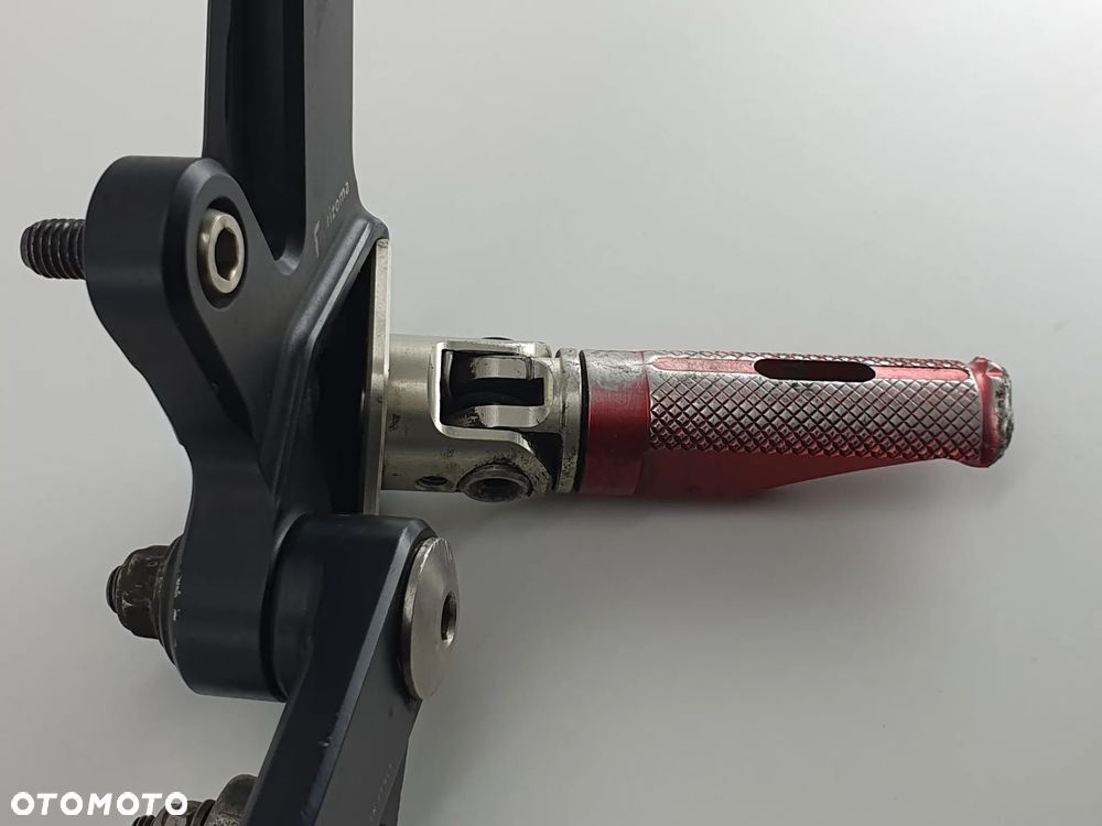 SETY RIZOMA PODNOZKI  DUCATI DIAVEL Rizoma EVO Rear Sets - 16