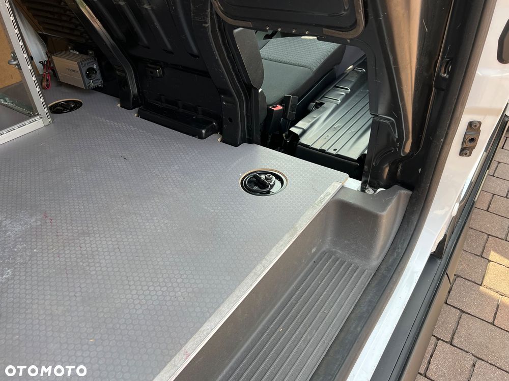 Ford Transit Connect - 29