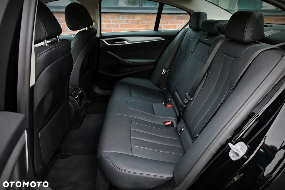 BMW Seria 5 - 25