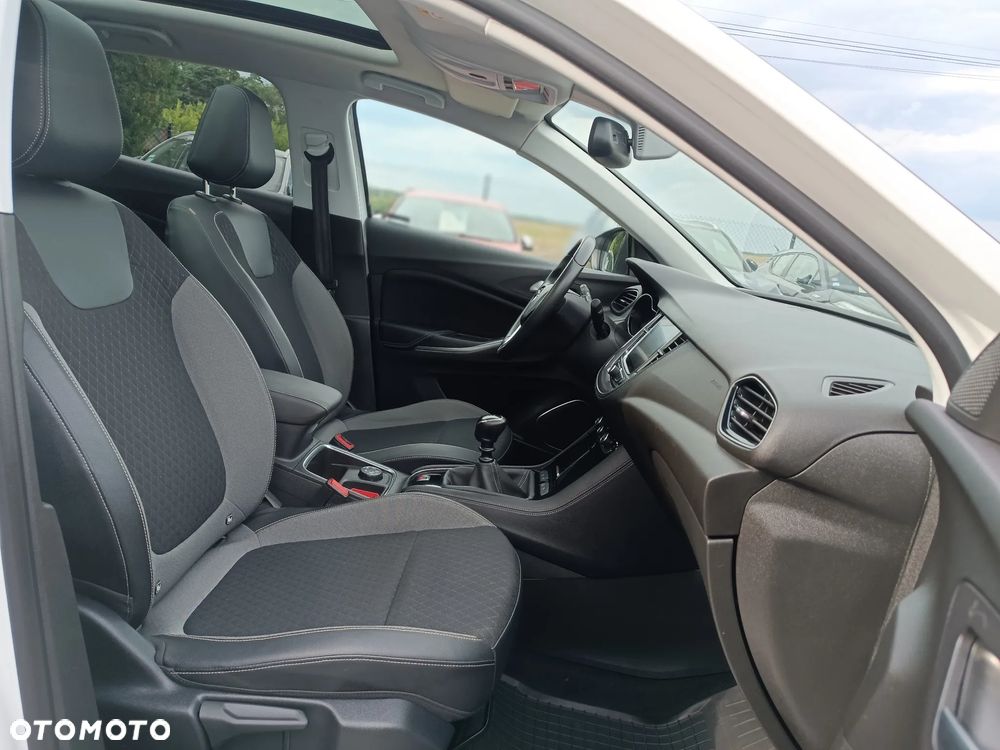 Opel Grandland X 1.6 D Start/Stop INNOVATION - 19