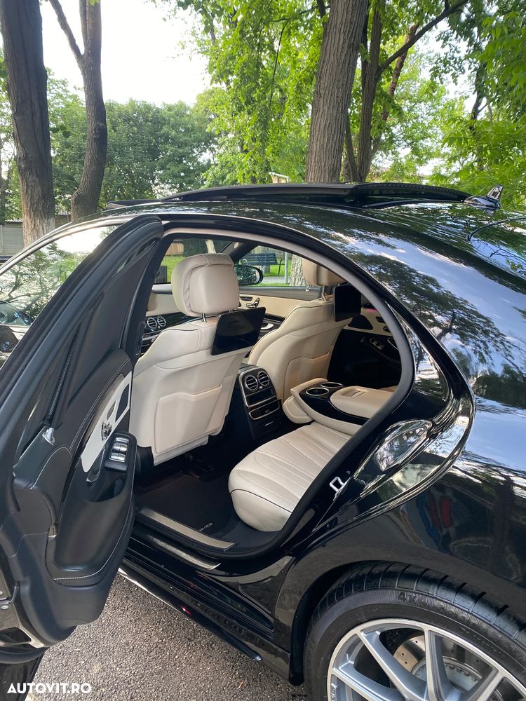 Mercedes-Benz S - 12