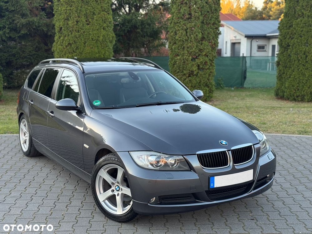 BMW Seria 3 318i - 10
