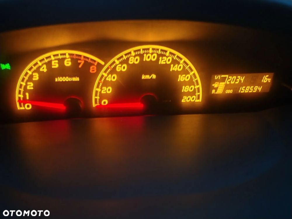 Toyota Yaris 1.33 Luna - 24