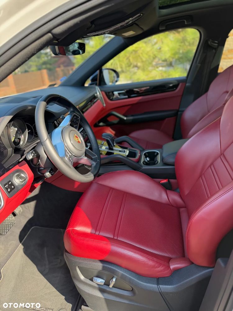 Porsche Cayenne E-Hybrid - 8