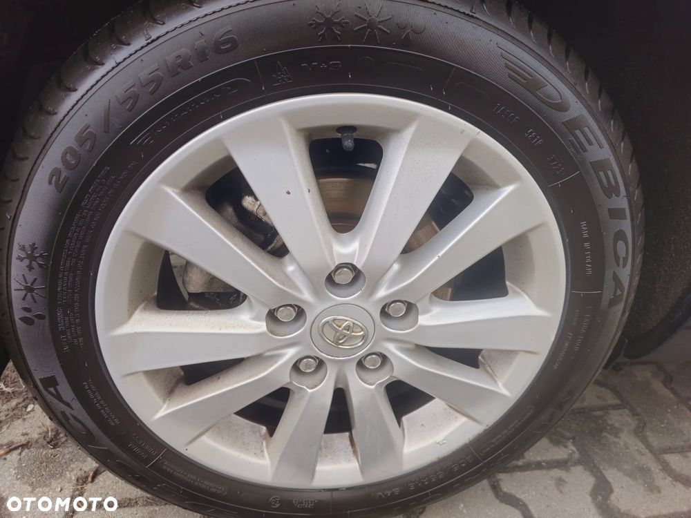 Toyota Auris 1.6 VVT-i Premium - 8