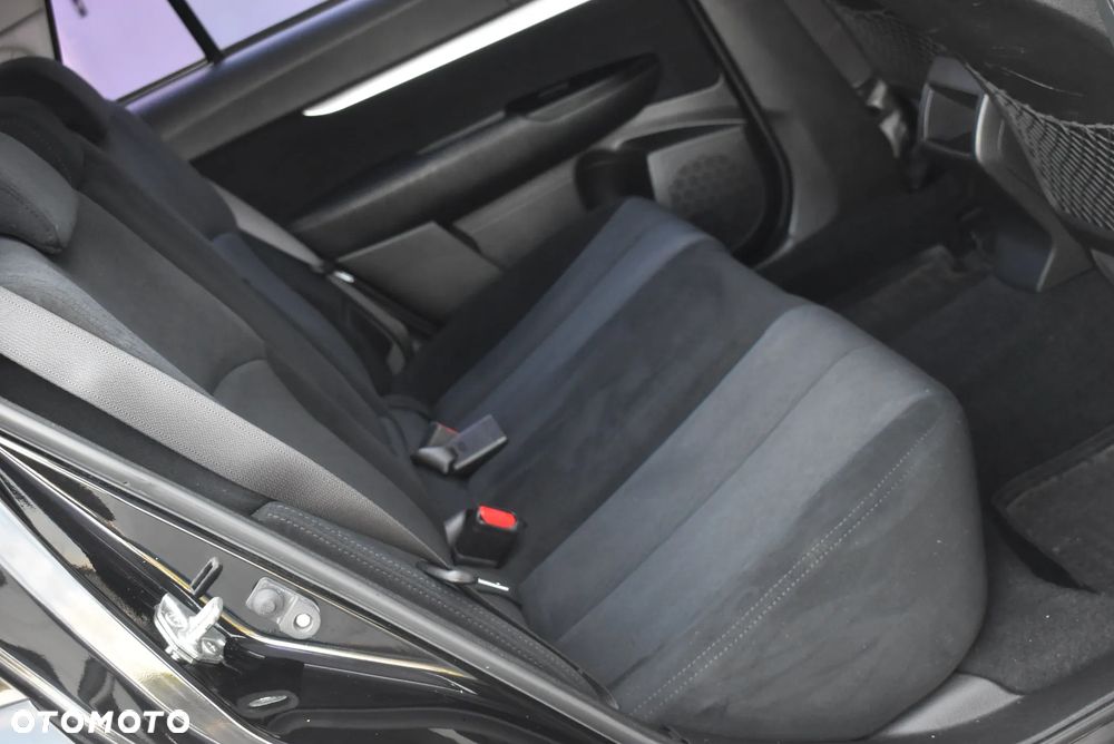 Subaru Legacy - 15