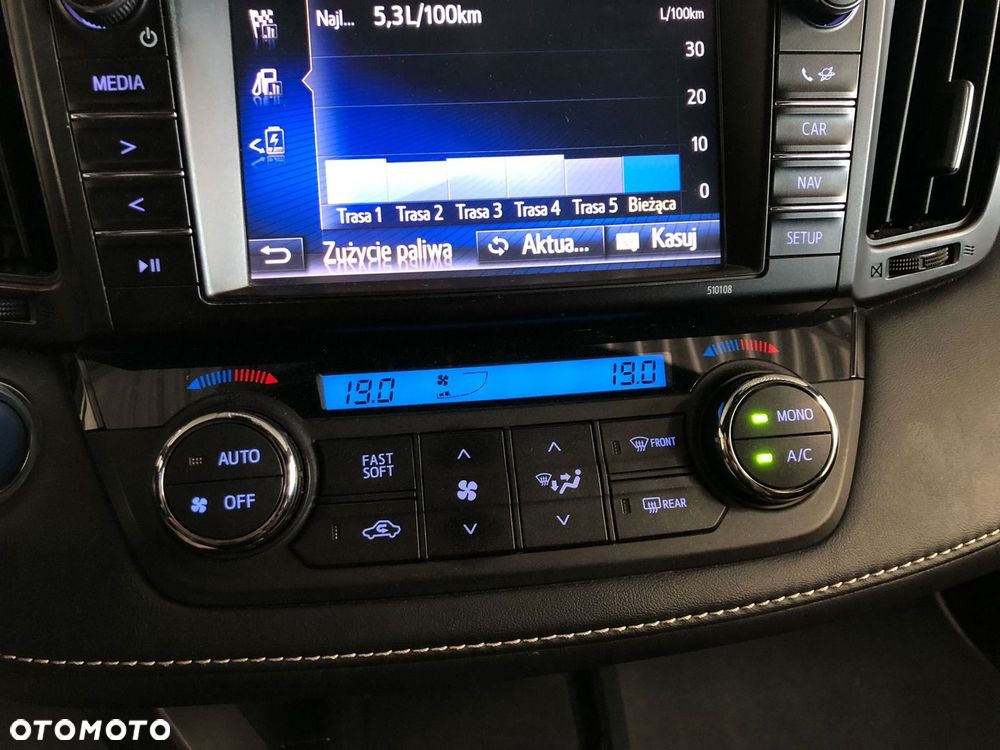 Toyota RAV4 - 21