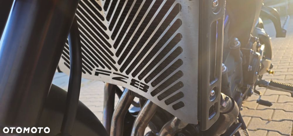 Yamaha FZ8 - 24