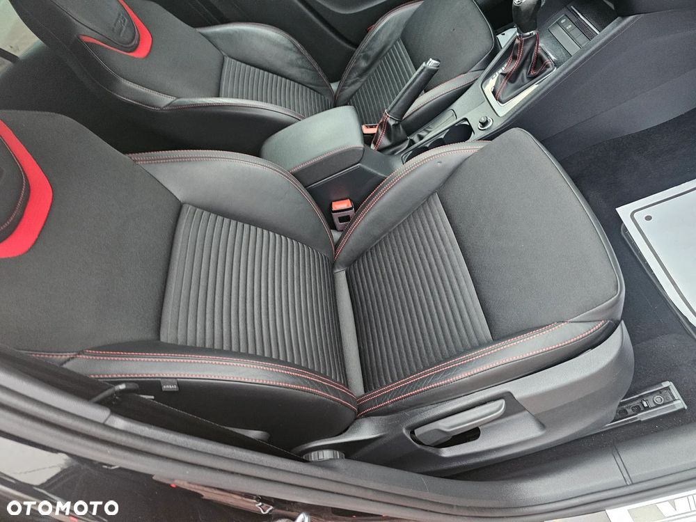Skoda Octavia 2.0 TSI RS DSG - 21