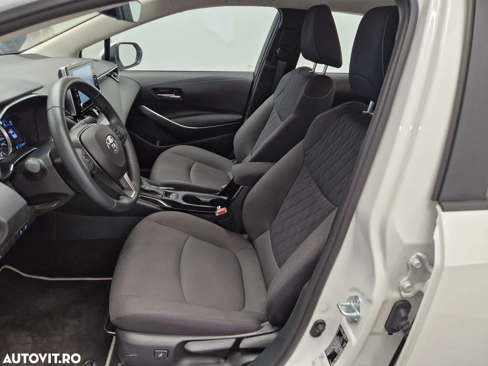 Toyota Corolla - 6