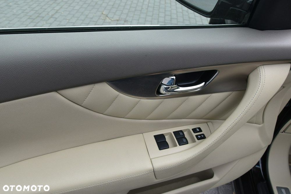 Infiniti FX - 24