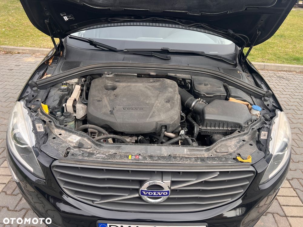 Volvo XC 60 D3 Drive-E Momentum - 9