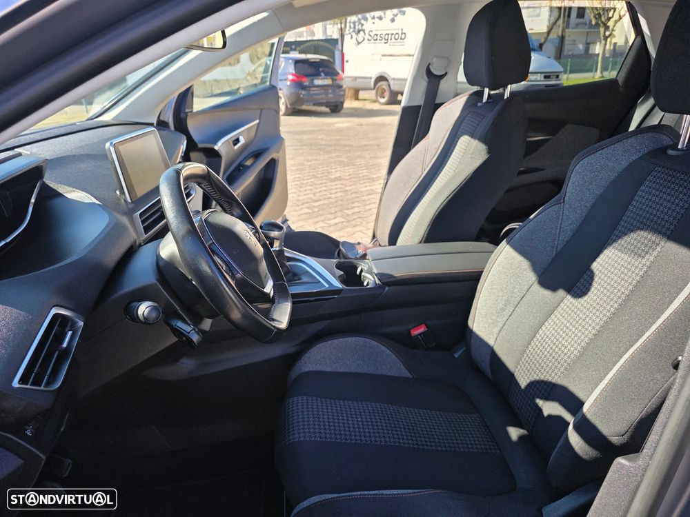 Peugeot 3008 PureTech 130 Stop & Start GPF Active - 21