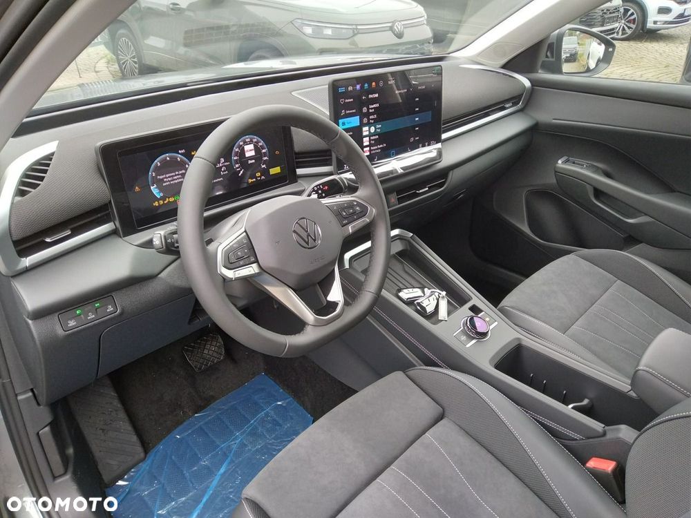 Volkswagen T-Roc - 7