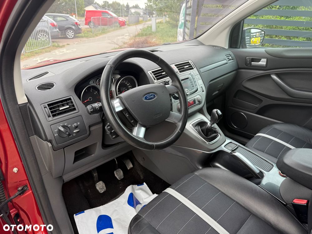 Ford Kuga 2.5 4x4 Titanium - 15