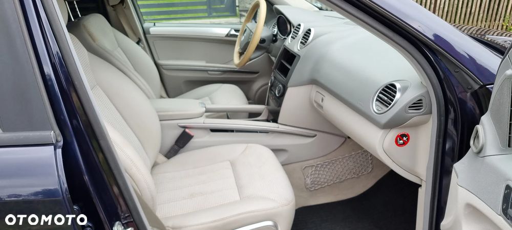 Mercedes-Benz ML - 12