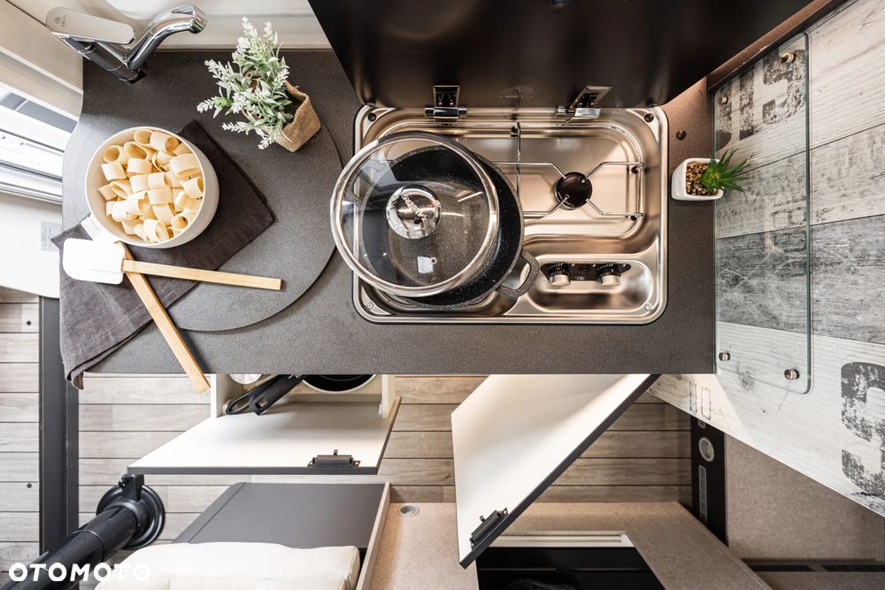 McLOUIS SLIM 339 UKŁAD ŁÓŻEK NIEMIECKICH GARAZ 6,69M 2.0 4 OSOBOWY - 9