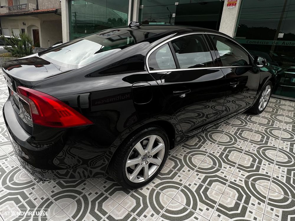 Volvo S60 2.0 D3 Summum - 29