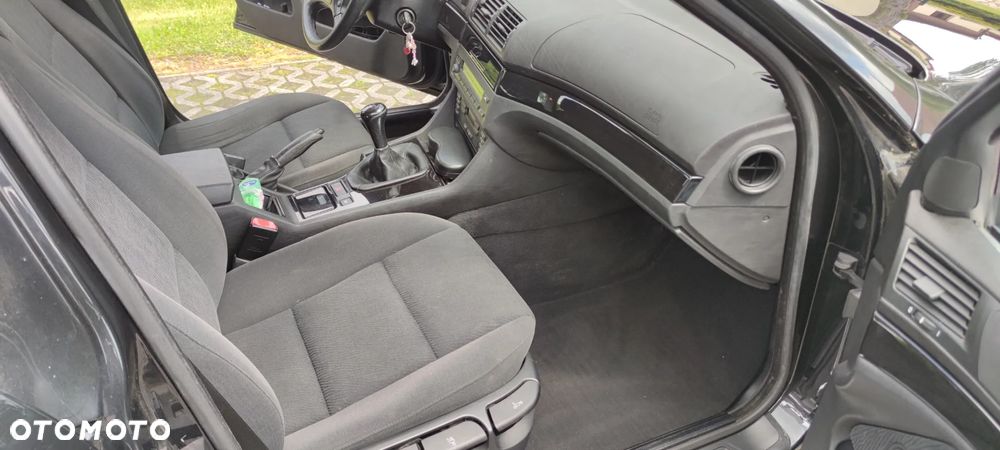 BMW Seria 5 520d - 9