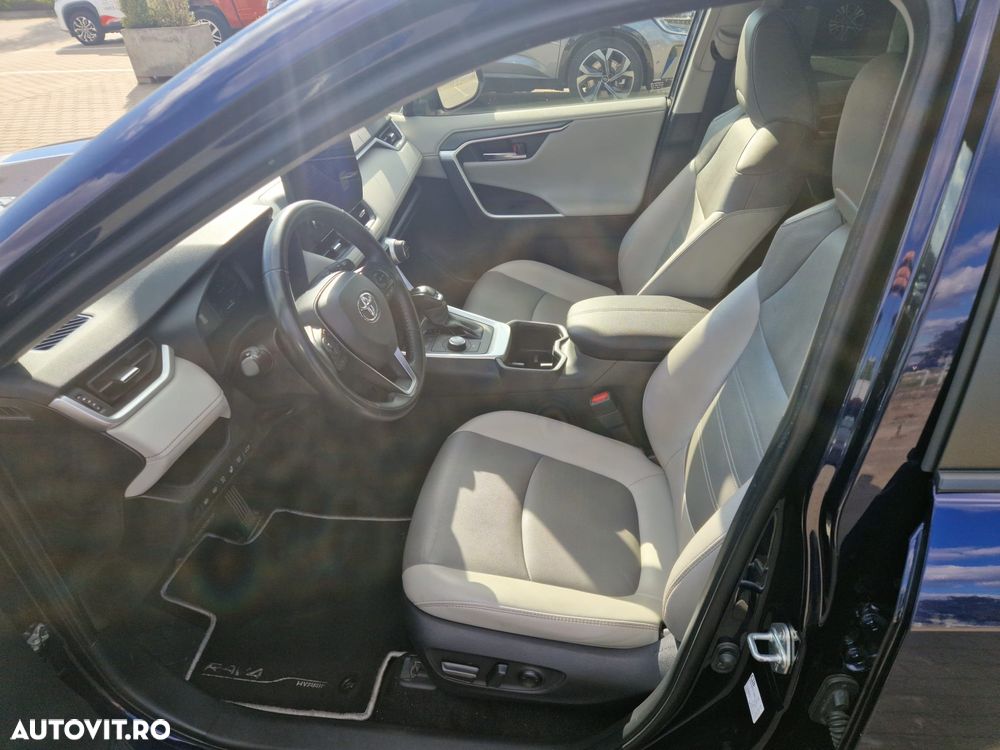 Toyota RAV4 2.5 VVT-iE 4x4 Luxury - 8