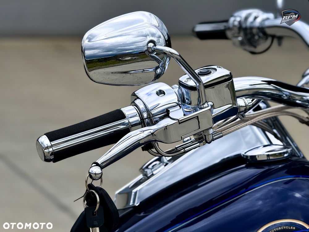 Harley-Davidson Softail Heritage Classic - 40