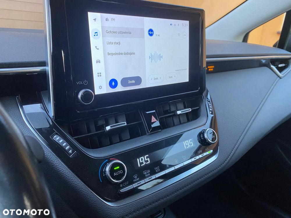 Toyota Corolla 1.5 Comfort - 10