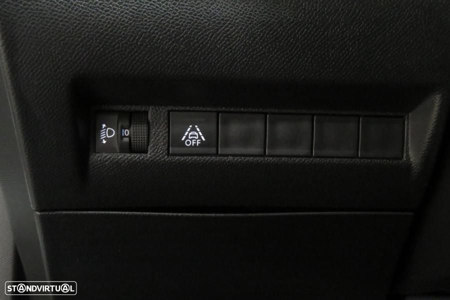 Peugeot 2008 1.2 PureTech Allure Pack - 33