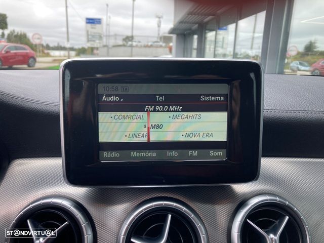 Mercedes-Benz CLA 220 CDI Urban Aut. - 26