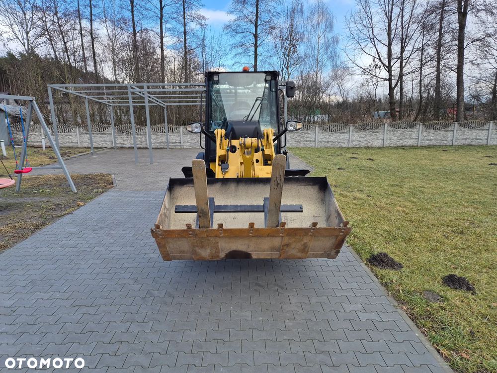 Caterpillar 907H2 - 5