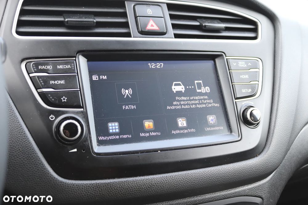 Hyundai i20 - 33