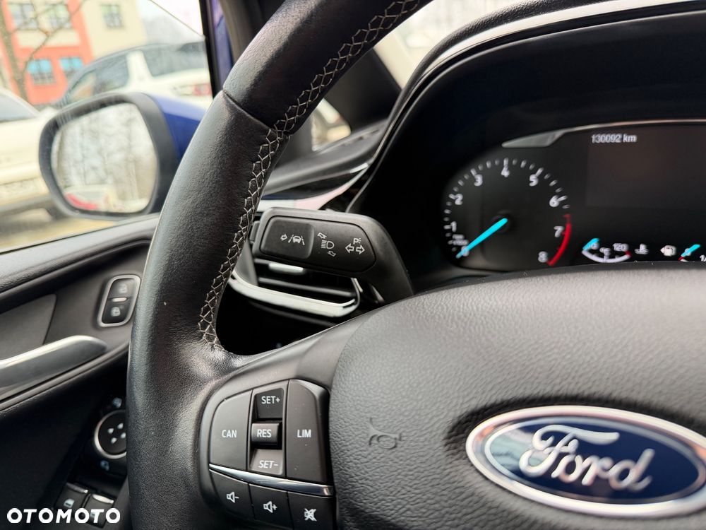 Ford Fiesta 1.0 EcoBoost S&S TITANIUM - 11