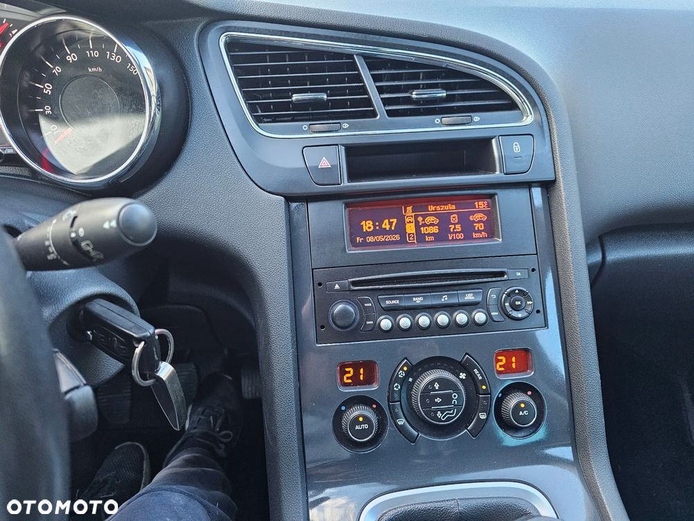 Peugeot 5008 120 VTi Premium - 27