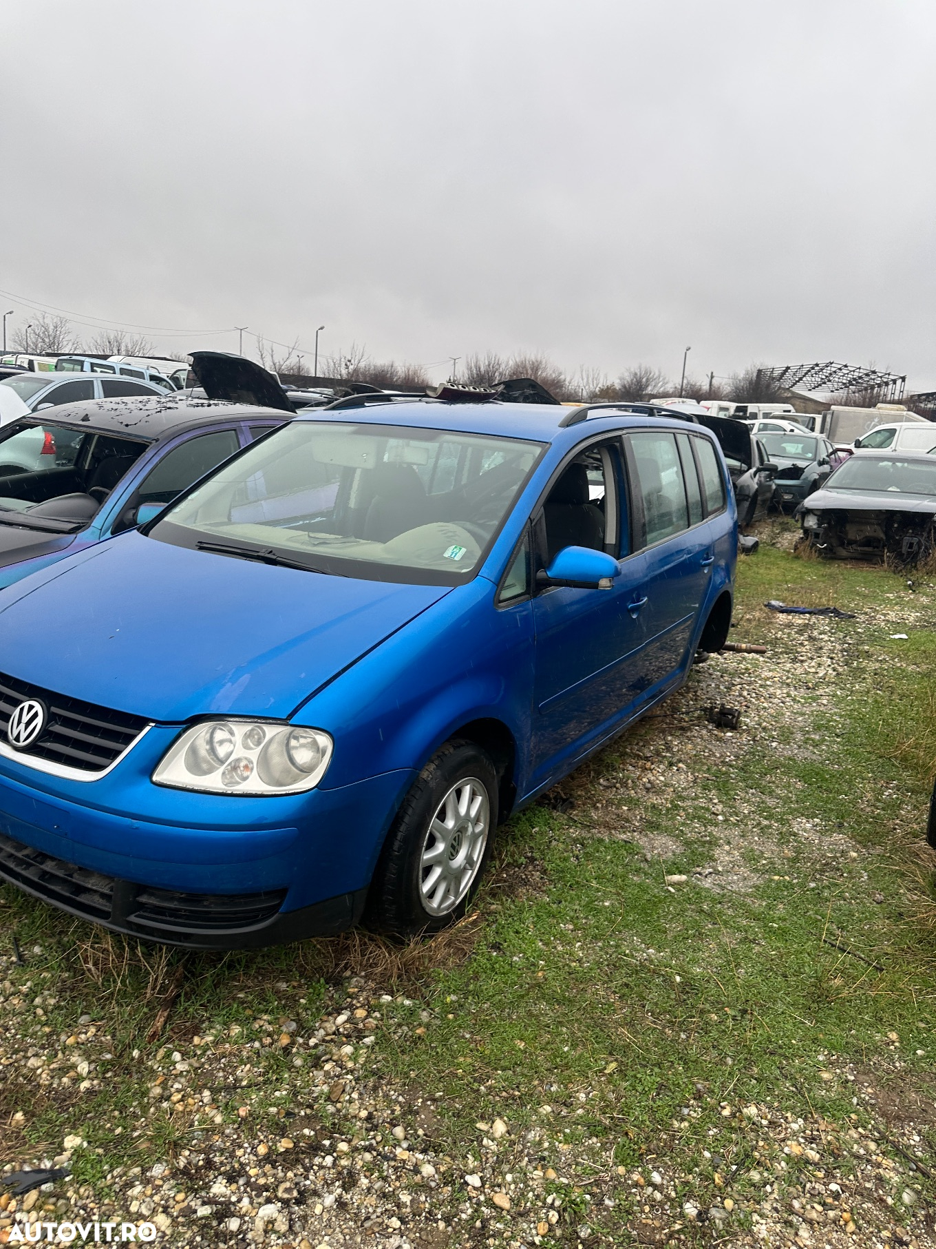 Dezmembrez Volkswagen Touran - 7