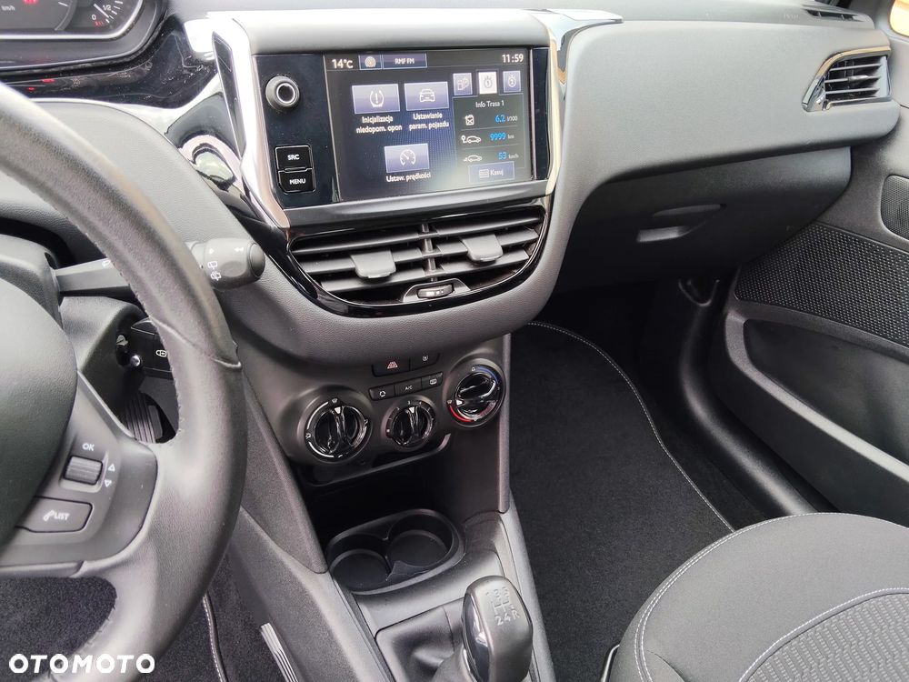 Peugeot 208 1.2 PureTech Style - 15