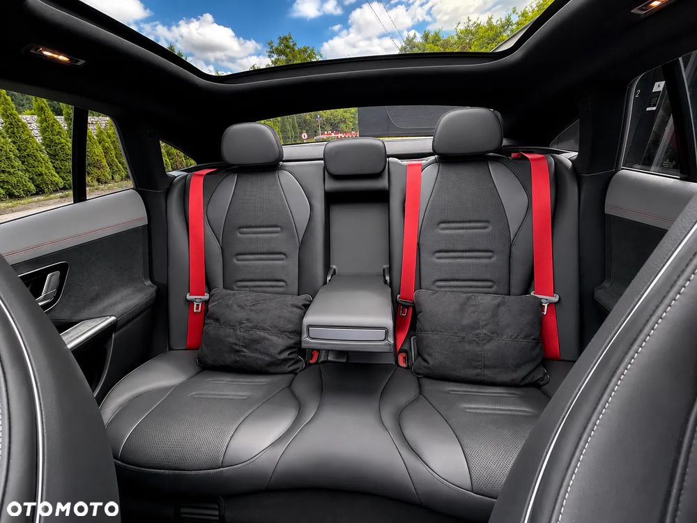 Mercedes-Benz EQE AMG 43 4Matic - 29