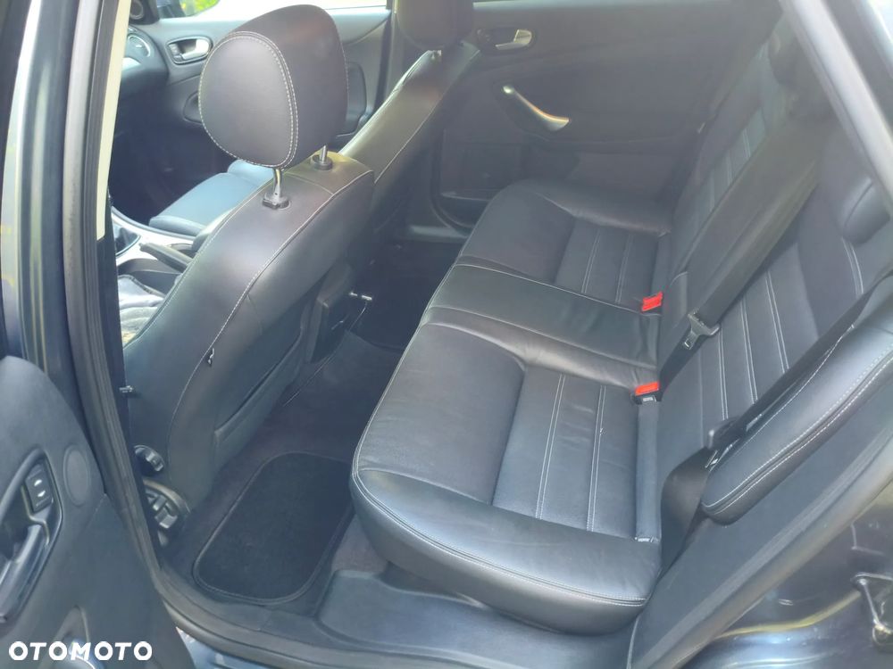 Ford Mondeo 2.0 TDCi Ambiente - 10
