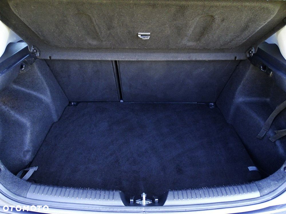 Kia Ceed - 39