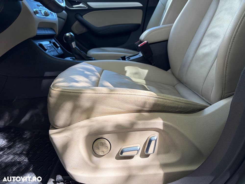 Audi Q3 2.0 TFSI Quattro Stronic Design - 36