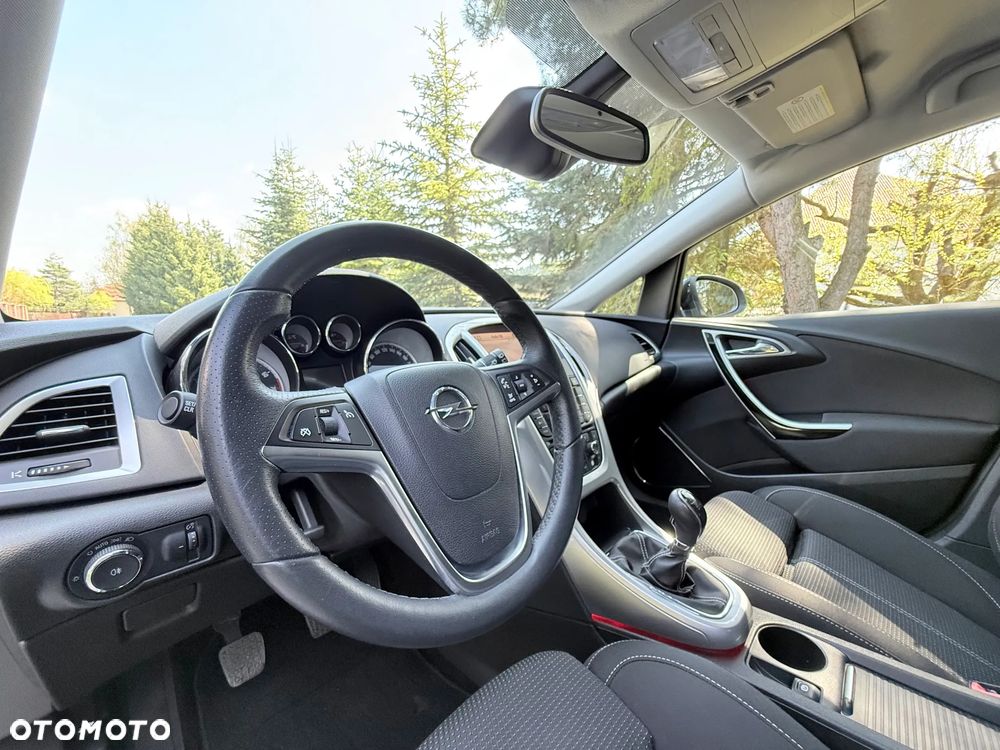 Opel Astra 1.4 Turbo Cosmo - 18