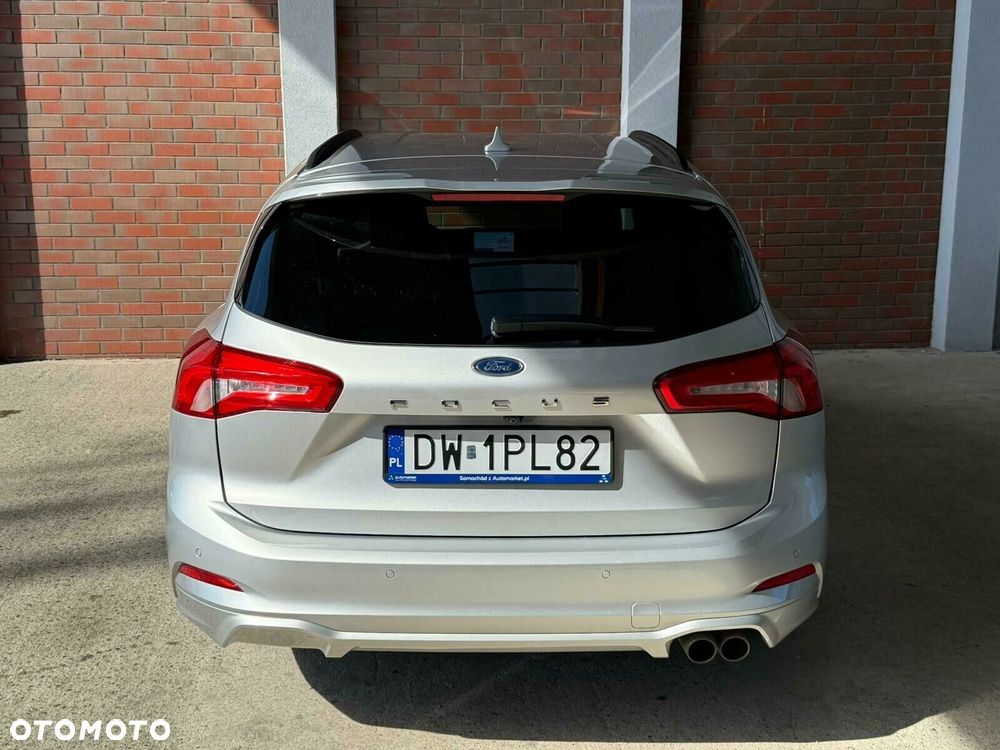 Ford Focus 1.5 EcoBoost ST-Line X - 5