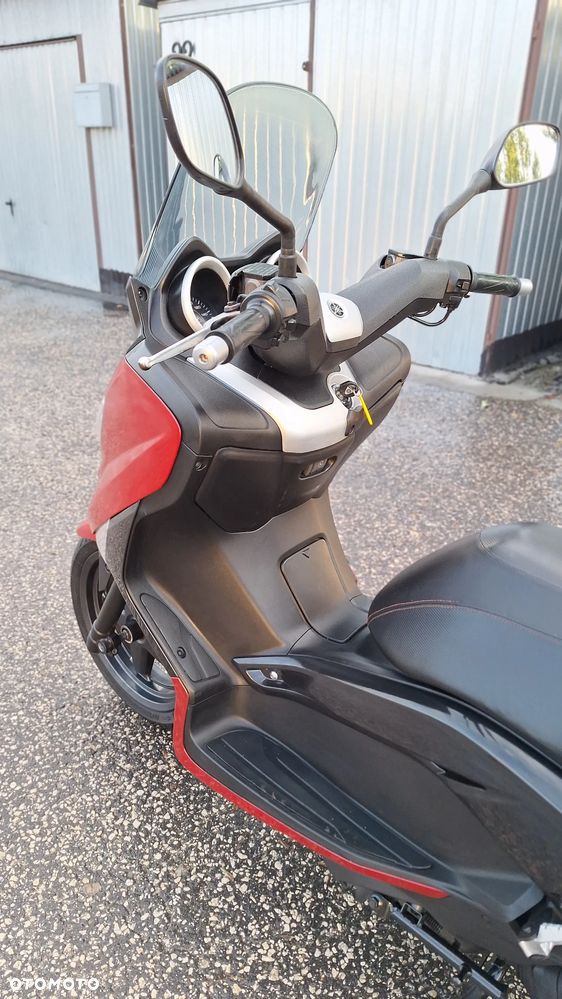 Yamaha X-max - 5